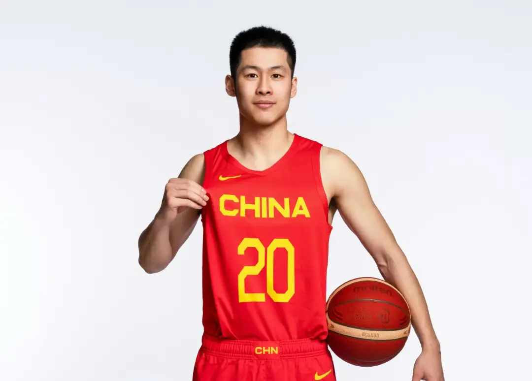 开云体育官方入口-都怪张镇麟？昔日国手+全明星转会后坐穿冷板凳，场均1.6分1.4板